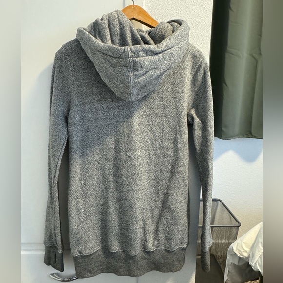 Women’s Volcom tunic-length hoodie-XS - Picture 3 of 10